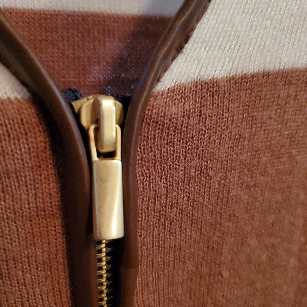 Cardigan - Picture 2 of 3